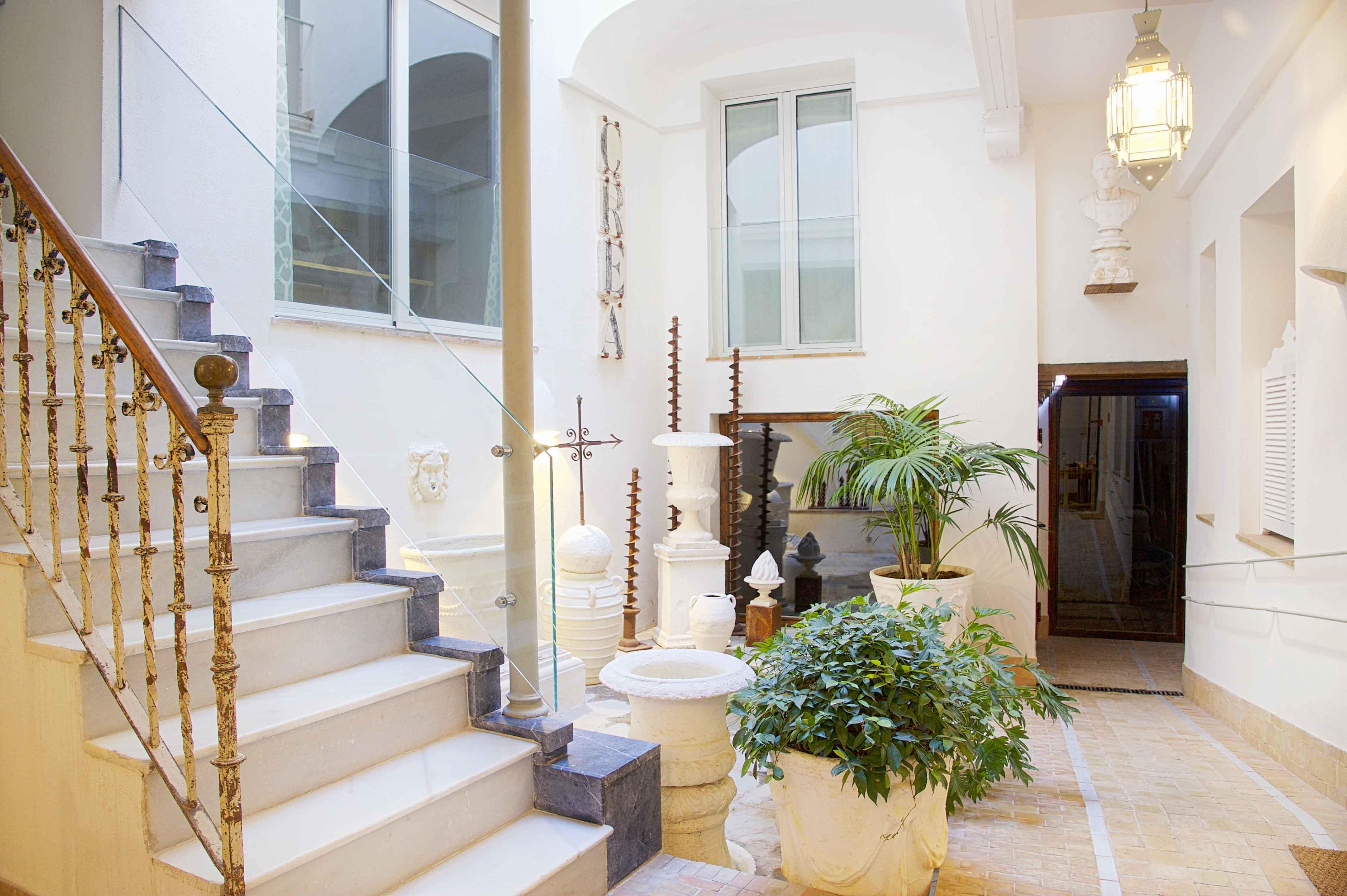 Overland Suites Catedral Seville Exterior photo